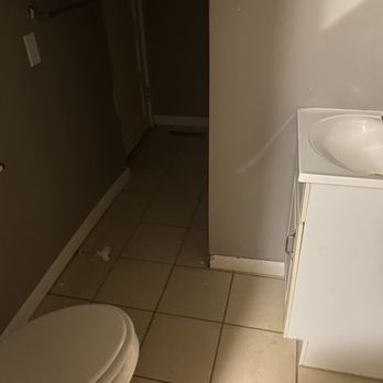 Pro Realty Services - Bathroom - Property Management Near Me - Shoreview, Minnesota