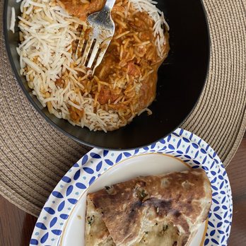 Biryani Express - Chicken Tikka Masala and garlic naan - Indian Near Me - Pearland, Texas