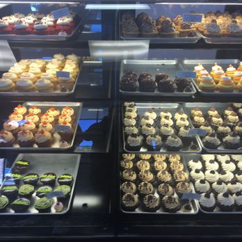 Cupcake City - Bakeries Near Me - Reading, Massachusetts