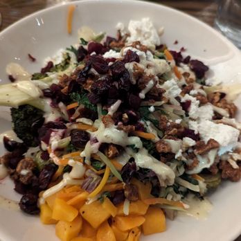 Burtons Grill & Bar - Harvest Bowl (flavorless veggies, very unappetizing) - New American Near Me - Westford, Massachusetts
