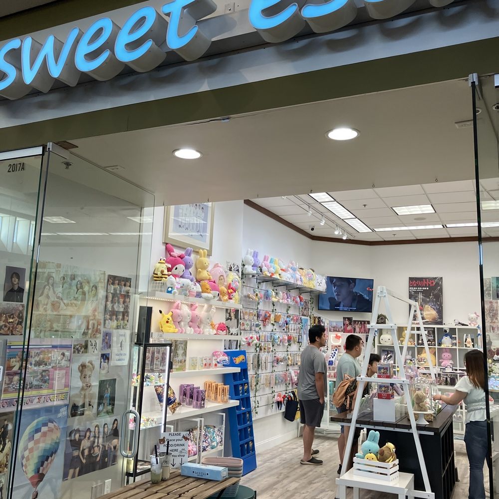 Maplewood Mall - Sweet Escape - MN's First KPop and Beauty Store. - Shopping Centers Near Me - Saint Paul, Minnesota