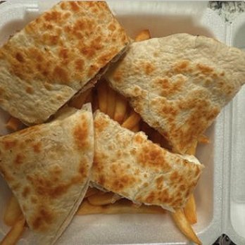 Paradise Pizza - Chicken Wings Near Me - Chicopee, Massachusetts