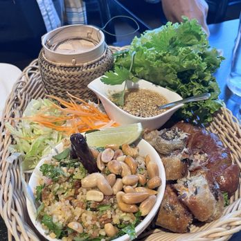 The Saap Avenue - Lao Appetizer Platter - Laotian Near Me - Oakland, California