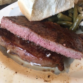 Trails Inn Restaurant - New American Near Me - Gainesville, Texas