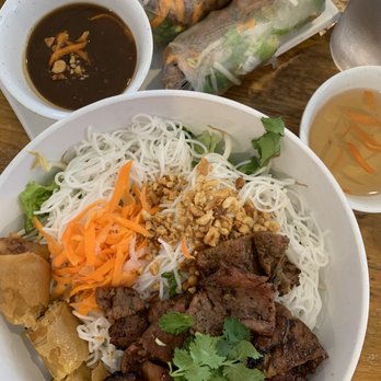 Pho Van - Vermicelli with Grilled Pork and Egg roll - Vietnamese Near Me - Austin, Texas
