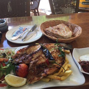 As Urfa - Fische mit Salat - Kebab Near Me - Hamburg, HH As Urfa - Fische mit Salat - Kebab Near Me - Hamburg, HH