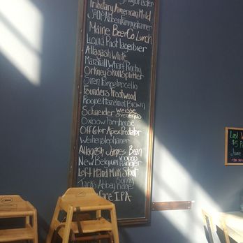 When Pigs Fly Pizzeria - Beer on tap - Pizza Near Me - Kittery, Maine