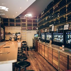N5 Wine Bar - 32 vins au verre en libre service