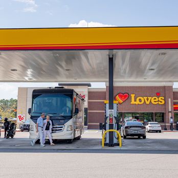 Love's RV Hookup - RV Parks Near Me - West Point, Georgia