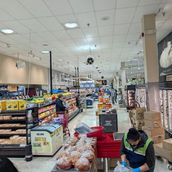 H Mart - Fairfax - Fresh seafood and meats - Grocery Near Me - Fairfax, Virginia H Mart - Fairfax - Fresh seafood and meats - Grocery Near Me - Fairfax, Virginia