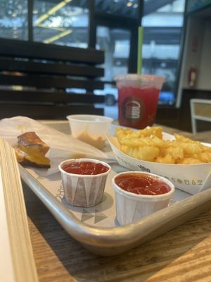 Shake Shack Mary Brickell Village by null