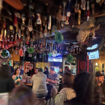 High Dive Bar And Grill - American Near Me - San Diego, California High Dive Bar And Grill - American Near Me - San Diego, California