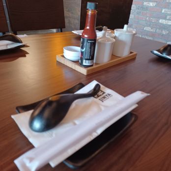 JINYA Ramen Bar - Fishers - Place setting - Ramen Near Me - Fishers, Indiana