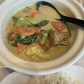 Twin Fish - Tofu Green Curry - Vegan - Thai Near Me - Mississauga, Ontario Twin Fish - Tofu Green Curry - Vegan - Thai Near Me - Mississauga, Ontario