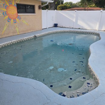 Walker Pools - Before project started - Pool & Hot Tub Service Near Me - Largo, Florida