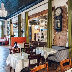 Second Breakfast Bistro & Tea House