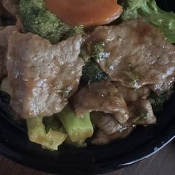 Oriental Square Restaurant - Beef and broccoli and share wire object