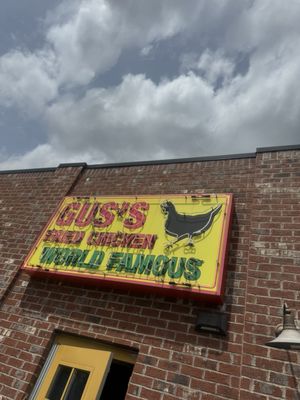 Gus's World Famous Fried Chicken by null