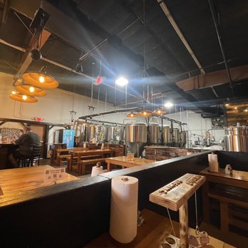 Rockpit Brewing & Distilling - Beer thanks and bar - Breweries Near Me - Orlando, Florida Rockpit Brewing & Distilling - Beer thanks and bar - Breweries Near Me - Orlando, Florida