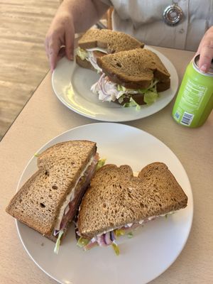 Hugo's Deli by null
