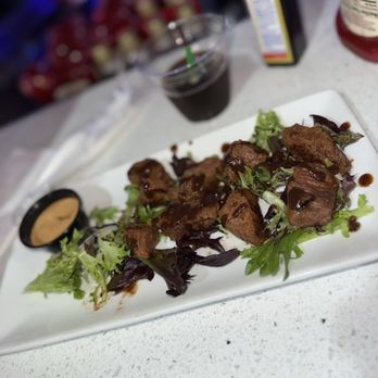 Big Shots Restaurant & Lounge - Steak Bites - Sports Bars Near Me - Iselin, New Jersey