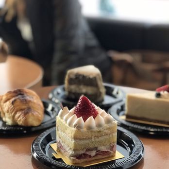 Bake Code  - North York - Short cake - Bakeries Near Me - Toronto, Ontario