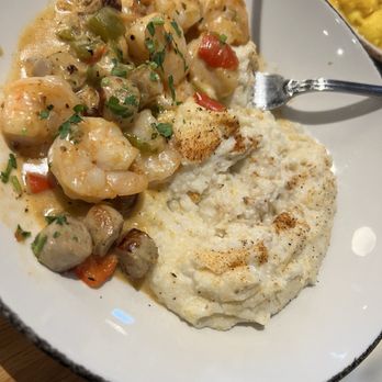 The Barrel Club - Shrimp and grits - New American Near Me - Oak Lawn, Illinois The Barrel Club - Shrimp and grits - New American Near Me - Oak Lawn, Illinois