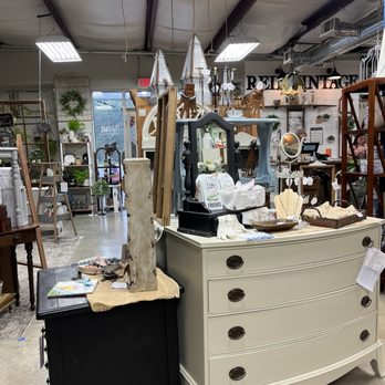 Re-Invintage Home - Antiques Near Me - Murfreesboro, Tennessee Re-Invintage Home - Antiques Near Me - Murfreesboro, Tennessee