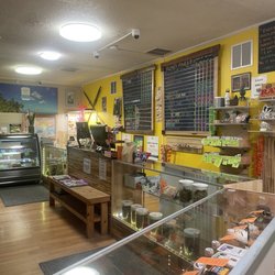 Marijuana Paradise - Inside the back bud room, lots of selections!