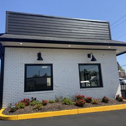 Exterior outside entrance of Space Reimagined - Highway 101 Lincoln City Commercial Project Exterior outside entrance of Space Reimagined - Highway 101 Lincoln City Commercial Project