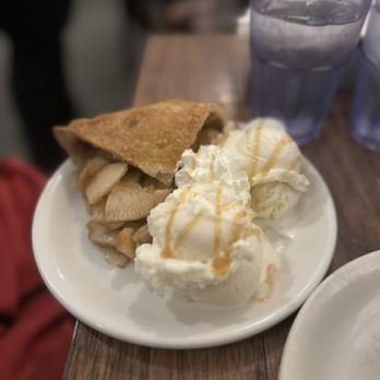 Martha's Country Bakery - Old Fashion Apple Pie Slice with ice cream - Bakeries Near Me - Brooklyn, New York Martha's Country Bakery - Old Fashion Apple Pie Slice with ice cream - Bakeries Near Me - Brooklyn, New York