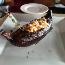 Mamajuana Cafe Paterson - Maduros con bacalao