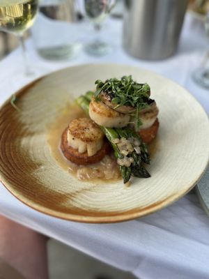 Coast 236 Restaurant & Bar by null