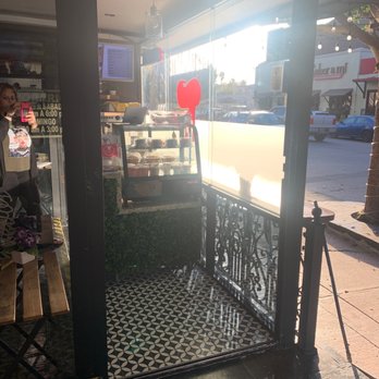Bertha's - Entrance of coffee shop - Breakfast & Brunch Near Me - Tijuana, BCN Bertha's - Entrance of coffee shop - Breakfast & Brunch Near Me - Tijuana, BCN