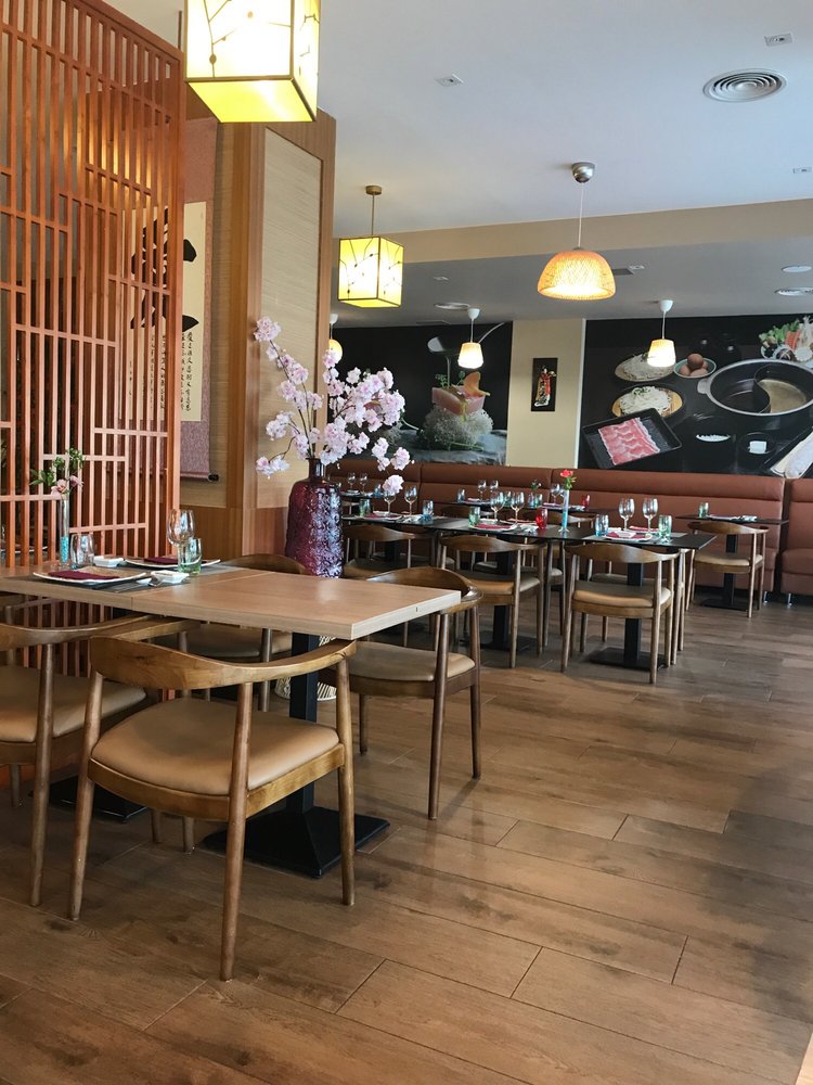 WASABI Calle Cruz Roja de León, EureetLoir, León, Spain Japanese