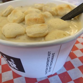 Pike Place Chowder - Medium New England clam chowder with crackers - Seafood Near Me - Seattle, Washington Pike Place Chowder - Medium New England clam chowder with crackers - Seafood Near Me - Seattle, Washington