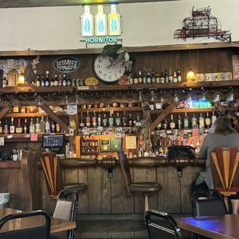 The Rock Inn - American Near Me - Lake Hughes, California
