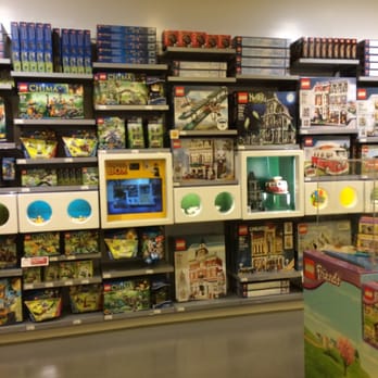 The Lego Store - Toy Stores Near Me - Honolulu, Hawaii