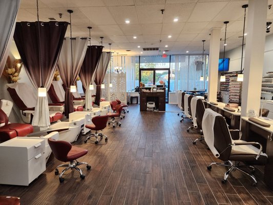 LAVISH NAILS & SPA - 23 Photos - 134 Newbury St, Peabody, Massachusetts