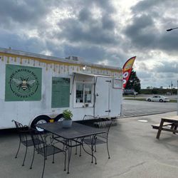 Bearded Bee Coffee - Outdoor seating available