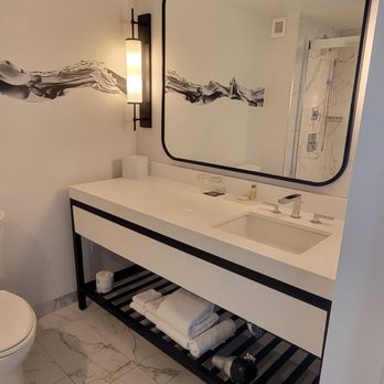 Renaissance Baltimore Harborplace Hotel - Bathroom - Hotels Near Me - Baltimore, Maryland Renaissance Baltimore Harborplace Hotel - Bathroom - Hotels Near Me - Baltimore, Maryland