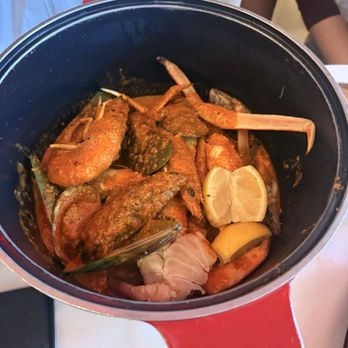 Chasin' Tails: Seafood that Celebrates! - GREEN-LIPPED MUSSELS King prawns SNOW CRAB - Cajun/Creole Near Me - Falls Church, Virginia