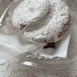 Isaura Bakery - Jelly Donut