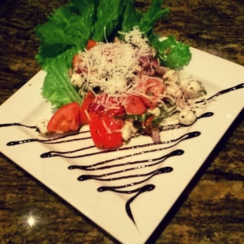BJ's Restaurant & Brewhouse - Fresh Mozzarella and Tomato Salad - American Near Me - Concord, California