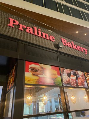 Praline Bakery by null