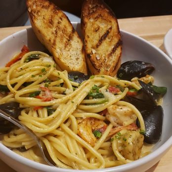 Coquina Fishbar - Blackened seafood pasta - Seafood Near Me - Wilmington, North Carolina
