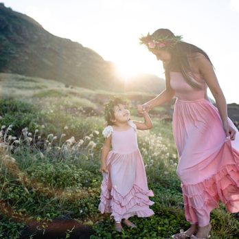Capturing Love & Aloha - Session Photography Near Me Capturing Love & Aloha - Session Photography Near Me