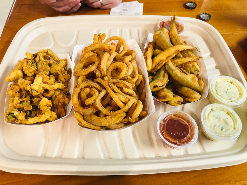 LOBSTER CLAW SEAFOODS 99 Photos & 213 Reviews Seafood 3 Main St, North Reading, MA