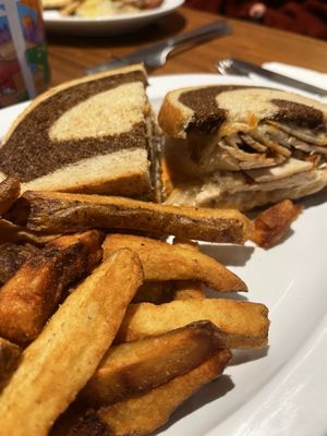 Zaidy's Deli & Bakery by null