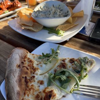 Lake Tahoe AleWorX Reno - Brewpubs Near Me - Reno, Nevada Lake Tahoe AleWorX Reno - Brewpubs Near Me - Reno, Nevada